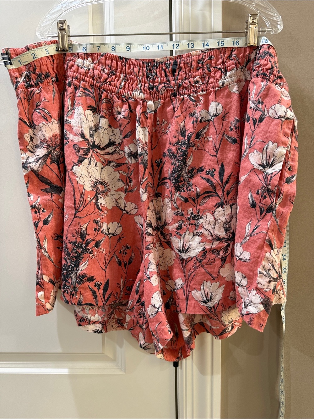 Anthropologie NWOT Floral Elastic Waist Shorts in Coral and White